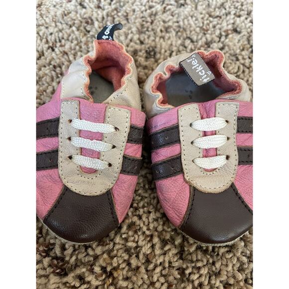 Tommy Tickle sz. 0-6 mo. soft baby shoes. Adorable - Picture 8 of 11